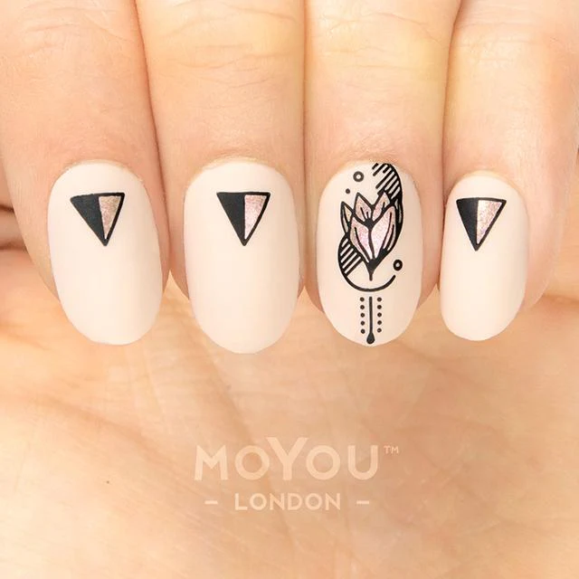 Plaque Stamping Flower Power 25 - MoYou London - Image 3